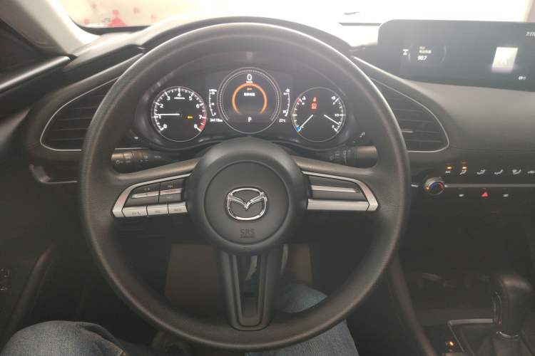 Used Mazda 3 Axela 2021 2.0L Automatic Zhiqing Edition Steering Wheel