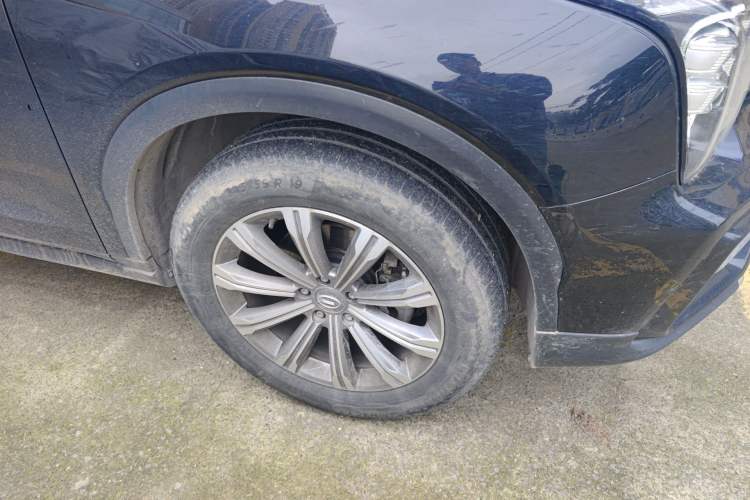 Used GAC Trumpchi GS8 2020 390T Two-Wheel Drive Luxury Smart Connectivity Version (7 Seats) Right Front Wheel Hub