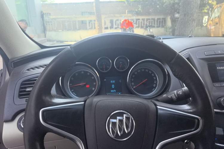 Used Buick Regal 2014 2.0L Leading Fashion Edition