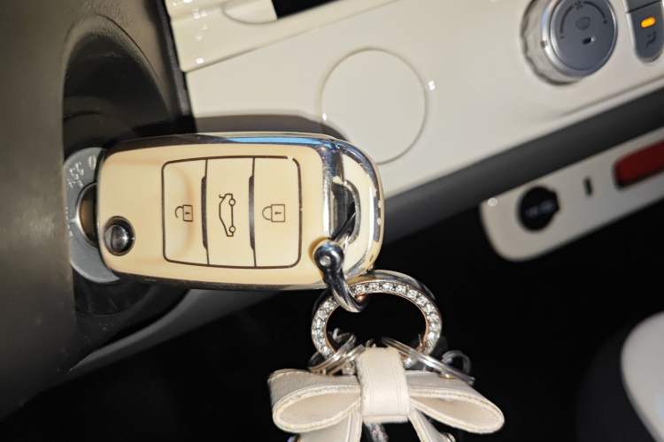 Used CHANGAN NEVO Lumin 2022 155 km – Refreshingly Sweet Edition