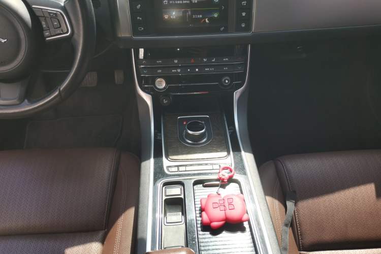 Used Jaguar XFL 2017 XFL 2.0T 200PS Luxury Edition