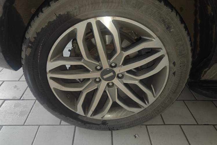 Used Wey VV5 2017 2.0T Ultra-Luxury Version

