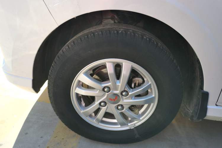 Used Wuling Hongguang 2021 1.5L Revised S Standard Version with Electric Power Steering LAR
