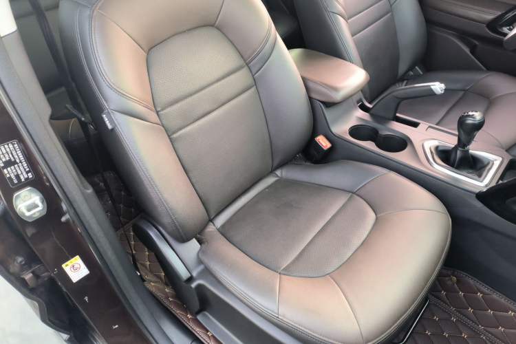 Used GAC Trumpchi GS4 2017 235T Manual Two-Wheel Drive Luxury Edition