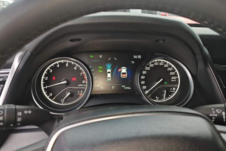 Used Toyota Camry 2021 2.0G Luxury Edition