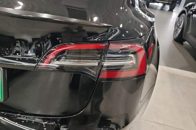 Used Tesla Model 3 2021 Performance High-Performance All-Wheel-Drive Version
