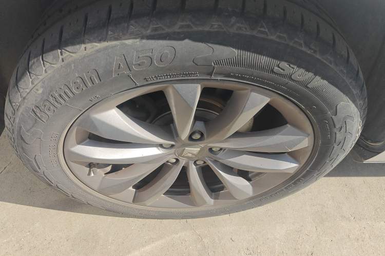 Used Baojun RC-6 2019 1.5T CVT 24-Hour Online Luxury Edition
