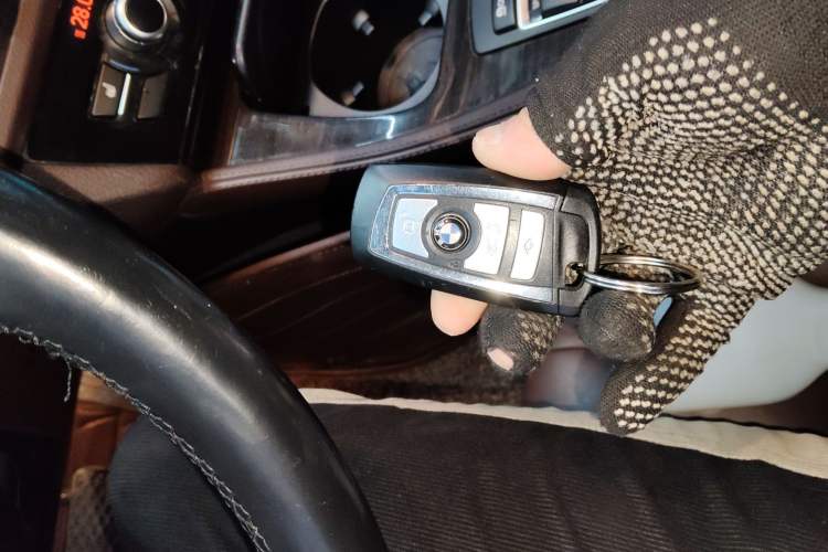 Used BMW 5 Series 2014 525Li Luxury Design Package