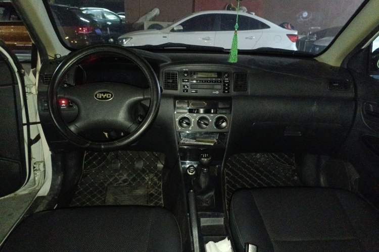 Used BYD F3 2020 1.5L Manual Classic Trim Interior 2