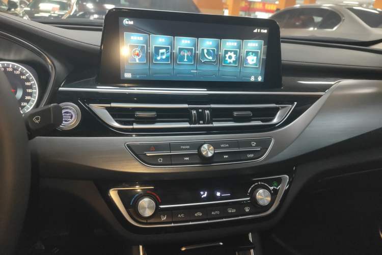 Used CHANGAN Ruicheng CC 2021 Blue Whale Edition 1.5T DCT Prestige Model Audio And AC Panel