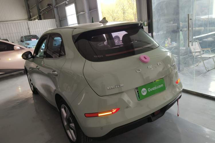 Used ORA Good Cat 2023 401 km Standard Range Premium Version Lithium Iron Phosphate Rear Left 45 Deg