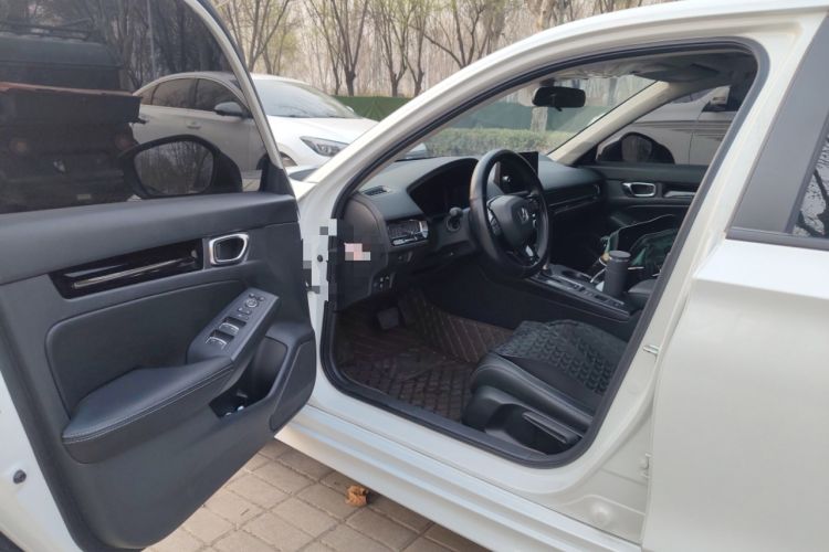 Used Honda Civic 2023 240TURBO CVT Dynamic Edition Driver Seat