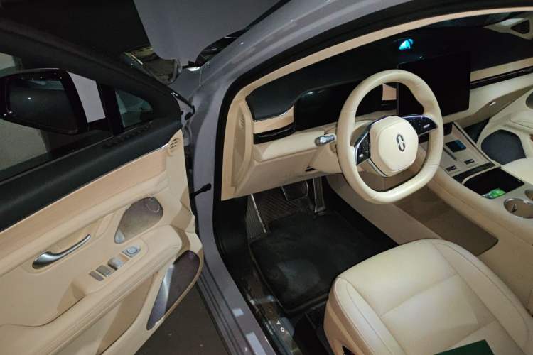 Used Hima AITO M5 2025 All-Electric Ultra Rear-Wheel-Drive Version Driver Seat