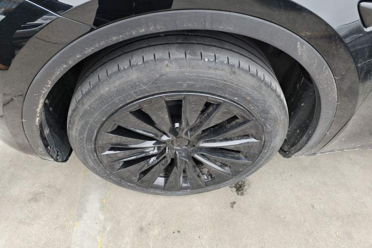 Used Tesla Model Y 2023 Rear-Wheel-Drive Version