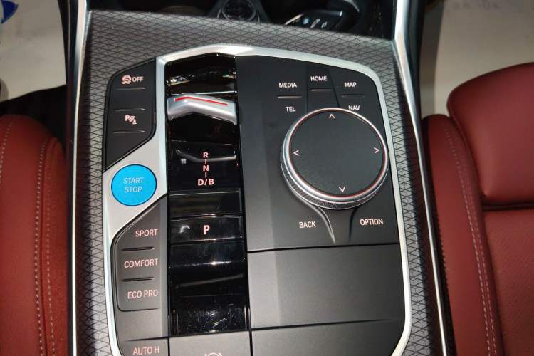 Used BMW i3 2024 eDrive 40 L Midnight Edition
