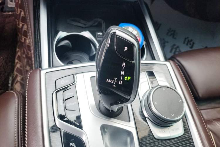 Used BMW 7 Series 2019 Restyled 740Li Leading Edition M Sport Package Gear Lever