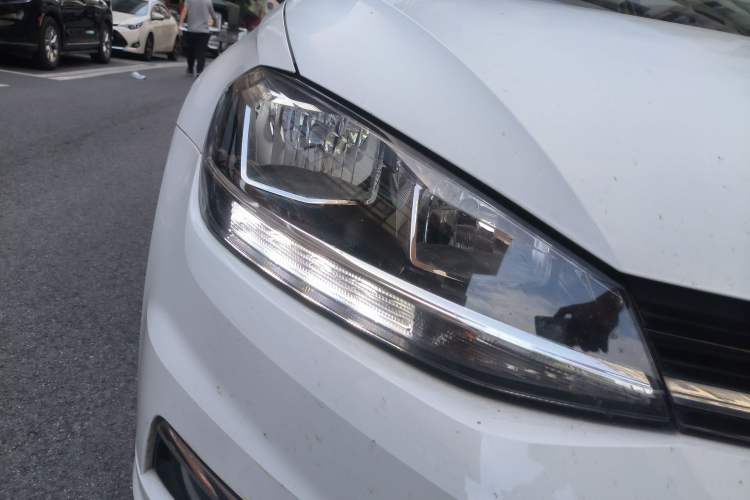 Used Volkswagen Golf 2018 230TSI Manual Comfort Version
