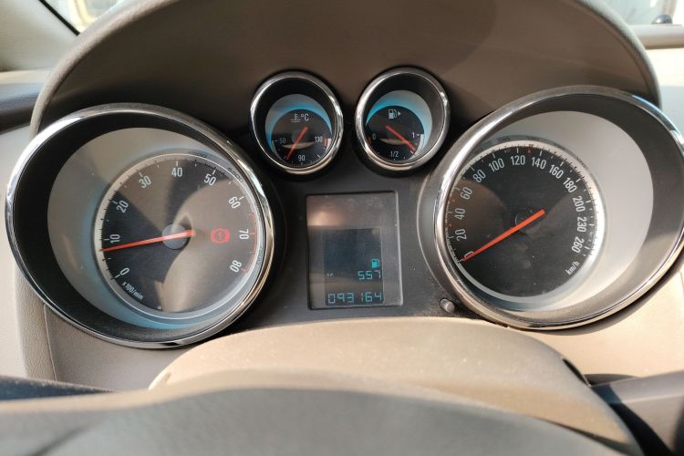 Used Buick GT 2013 GT 1.6L Manual Entry-Level Model