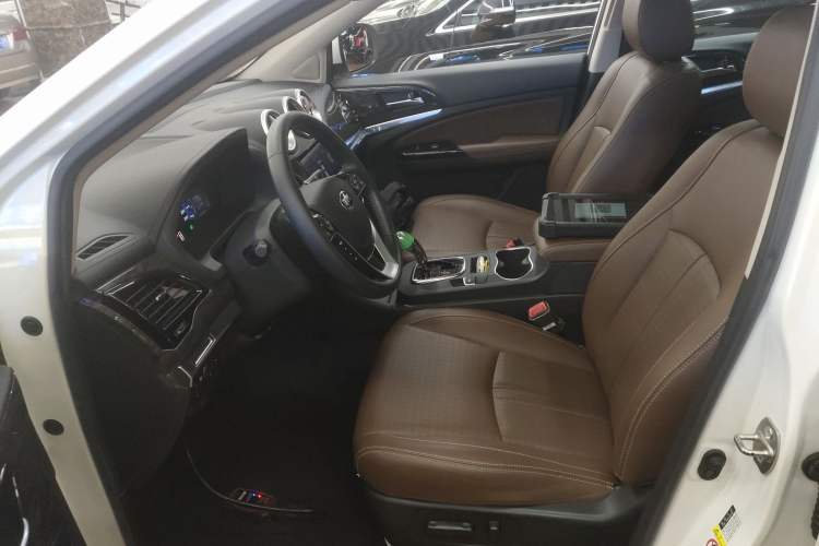 Used BYD S7 2016 2.0T Automatic Prestige Plus Left Front Seat