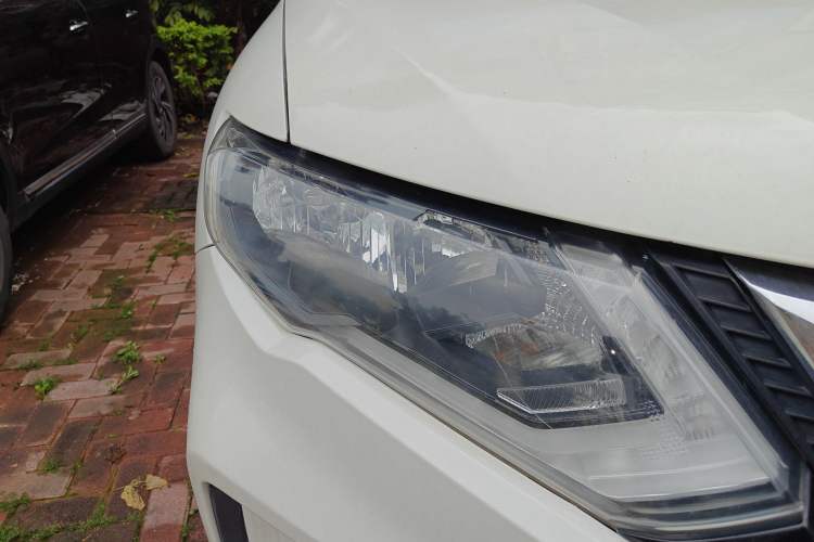 Used Nissan X-Trail 2017 2.0L CVT Comfort Edition 2WD Right Front Headlight