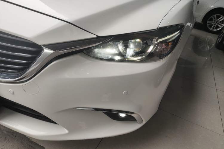 Used Mazda Atenza 2017 2.0L Blue Sky Luxury Edition
