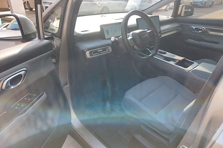 Used AION Y 2023 Plus 510 Enjoy Edition