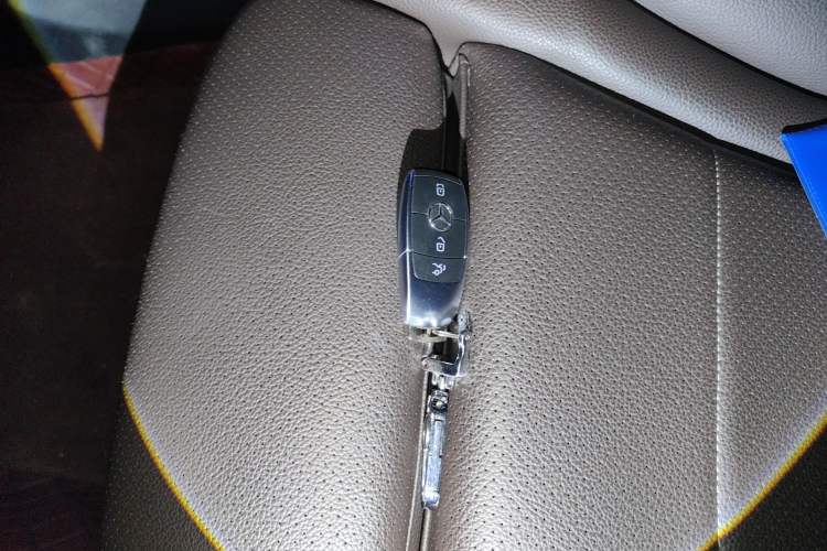 Used Mercedes-Benz GLC 2020 Facelifted GLC 260 L 4MATIC Dynamic Edition Vehicle Key