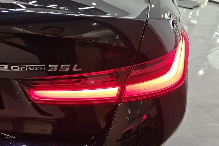 Used BMW i3 2024 eDrive 35 L Right Rear Taillight