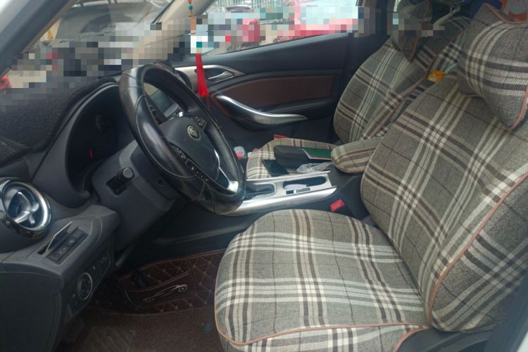 Used BYD Song 2016 GaiShi Edition 1.5TID Automatic Elite Model
