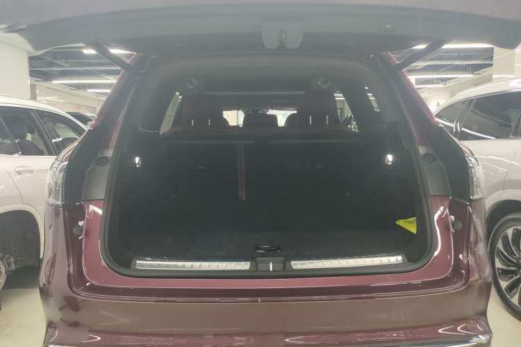 Used Hima AITO M8 2025 Extended-Range Max+ Version 53.4 kWh 5-Seater Edition