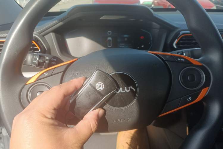 Used Dongfeng Aeolus Yixuan 2023 Mach Edition 1.5L Automatic Chasing Shadow Version
