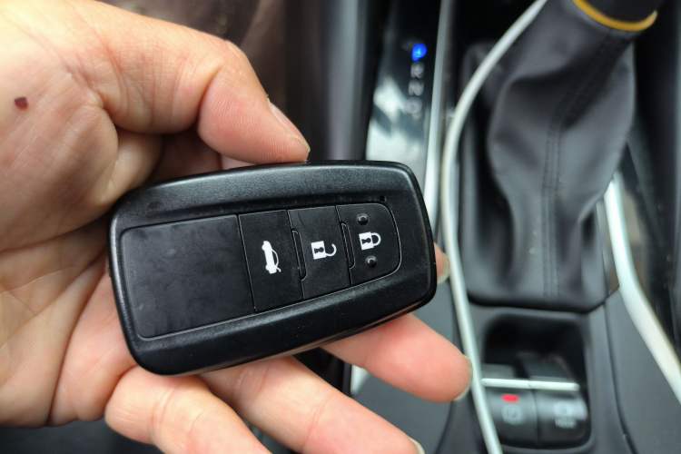 Used Toyota Corolla 2022 Dual-Motor 1.8L E-CVT Pioneer Edition Vehicle Key