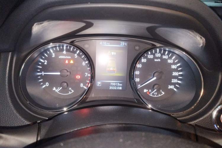 Used Nissan Qashqai 2016 2.0L CVT Luxury Edition
