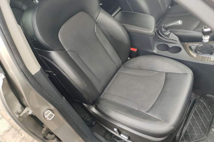 Used Zotye T600 2016 1.5T Manual Luxury Edition