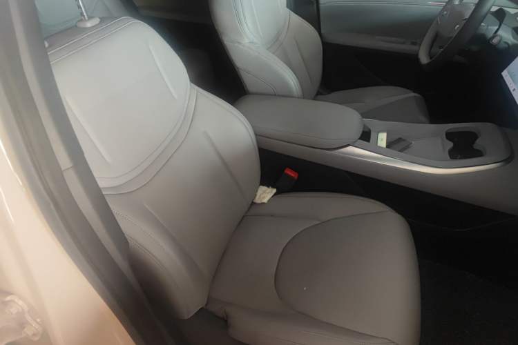 Used XPeng MONA M03 2024 515 Long-Range Right Front Seat