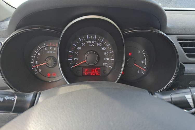 Used Kia K2 2015 Sedan 1.4L Automatic GLS
