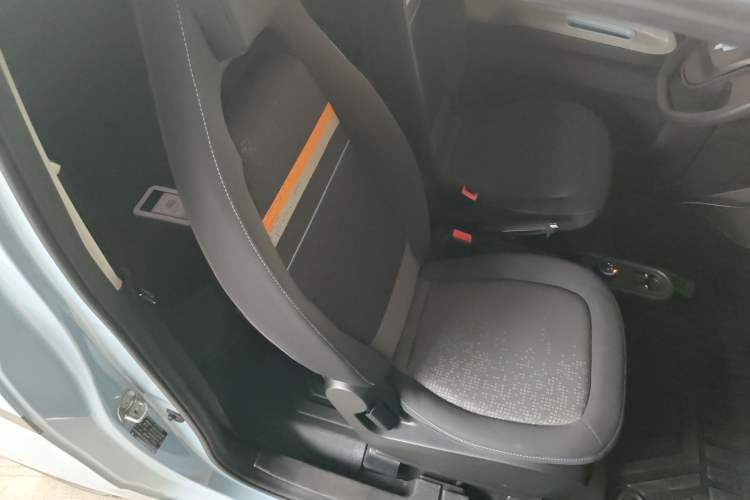 Used Wuling Hongguang MINIEV 2020 Freedom Version Lithium Iron Phosphate Right Front Seat