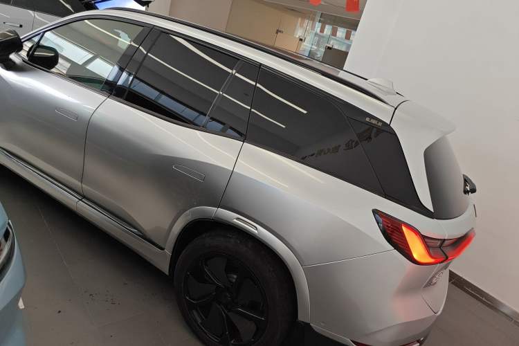 Used Nio ES8 2020 580 km Signature Edition 7-Seater Version
