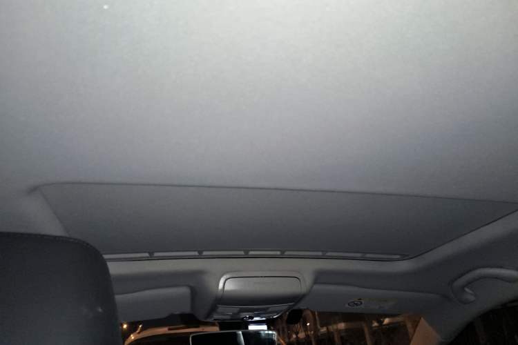 Used Volkswagen Sagitar 2018 1.6L Automatic Comfort Model Headliner