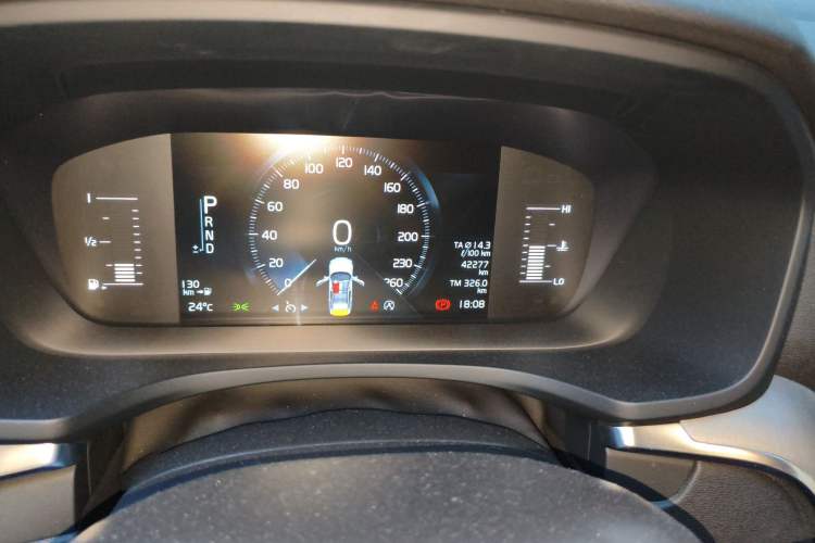 Used Volvo S60 2021 T4 Zhiyi Luxury Edition Odometer Close Up