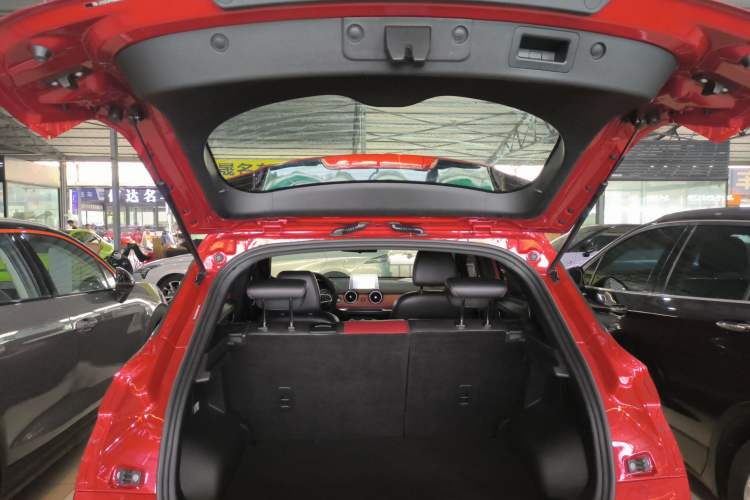 Used Dongfeng Fengon 500 2021 1.5L CVT Enjoyment Version Trunk