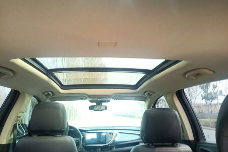 Used Buick Envision 2015 20T Two-Wheel-Drive Leading Model