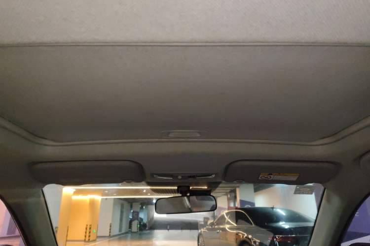 Used Soueast V5 Lingzhi 2017 1.5L CVT New Yiyi Model Headliner