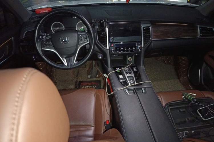 Used Honda UR-V 2017 370TURBO 2WD Prestige Edition China V Center Console