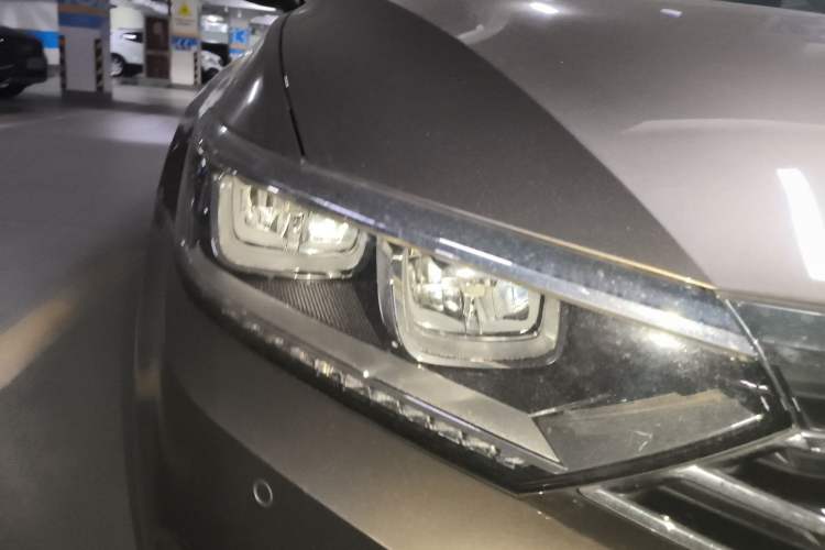 Used Volkswagen Magotan 2019 330TSI DSG Leading Edition China V Standard