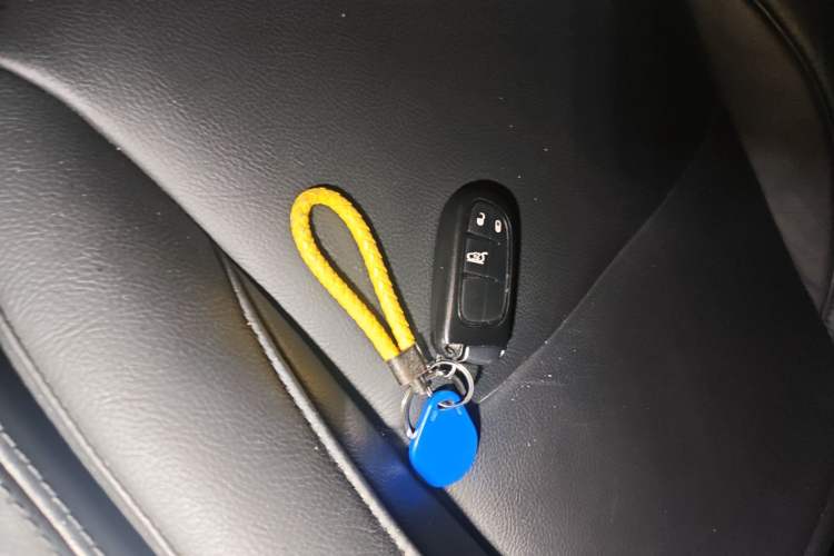 Used Jeep Commander 2018 2.0T Two-Wheel Drive Enjoy Edition China V