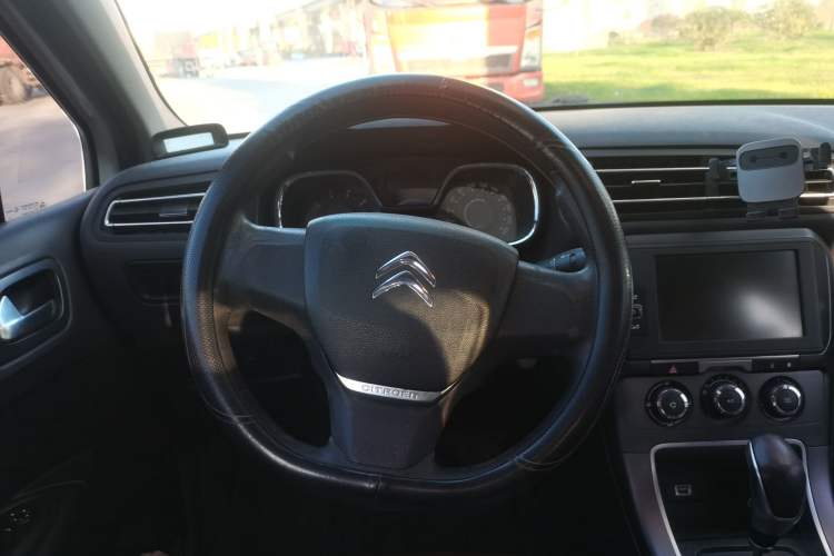 Used Citroen C4 Sega 2016 1.6L Automatic Comfort Model Steering Wheel