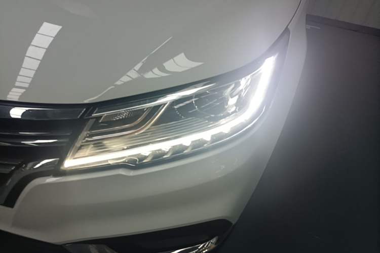 Used Roewe RX3 2020 1.6L CVT 4G Connected Ultra-Cool Flagship Edition
