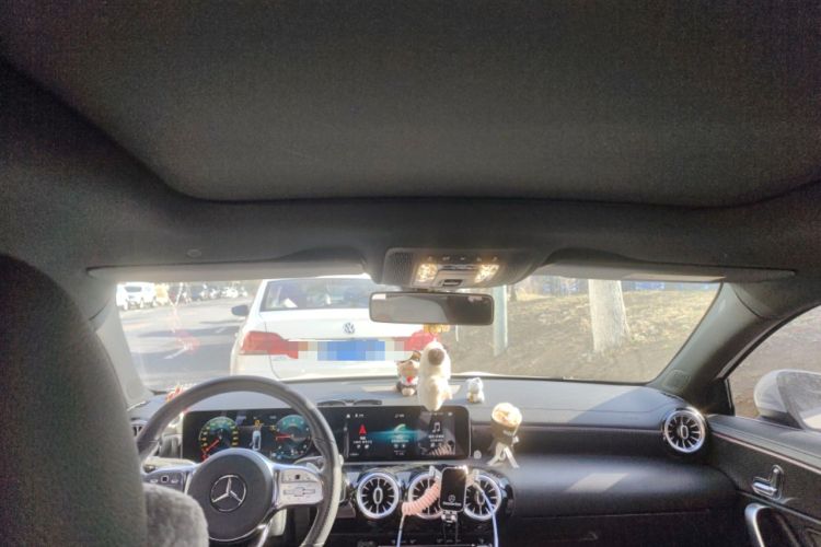 Used Mercedes-Benz A-Class 2020 Restyled A 200 L Sport Sedan Fashion Version
