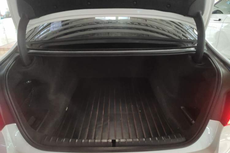 Used BMW 5 Series 2018 Facelifted 530Li xDrive M Sport Package
